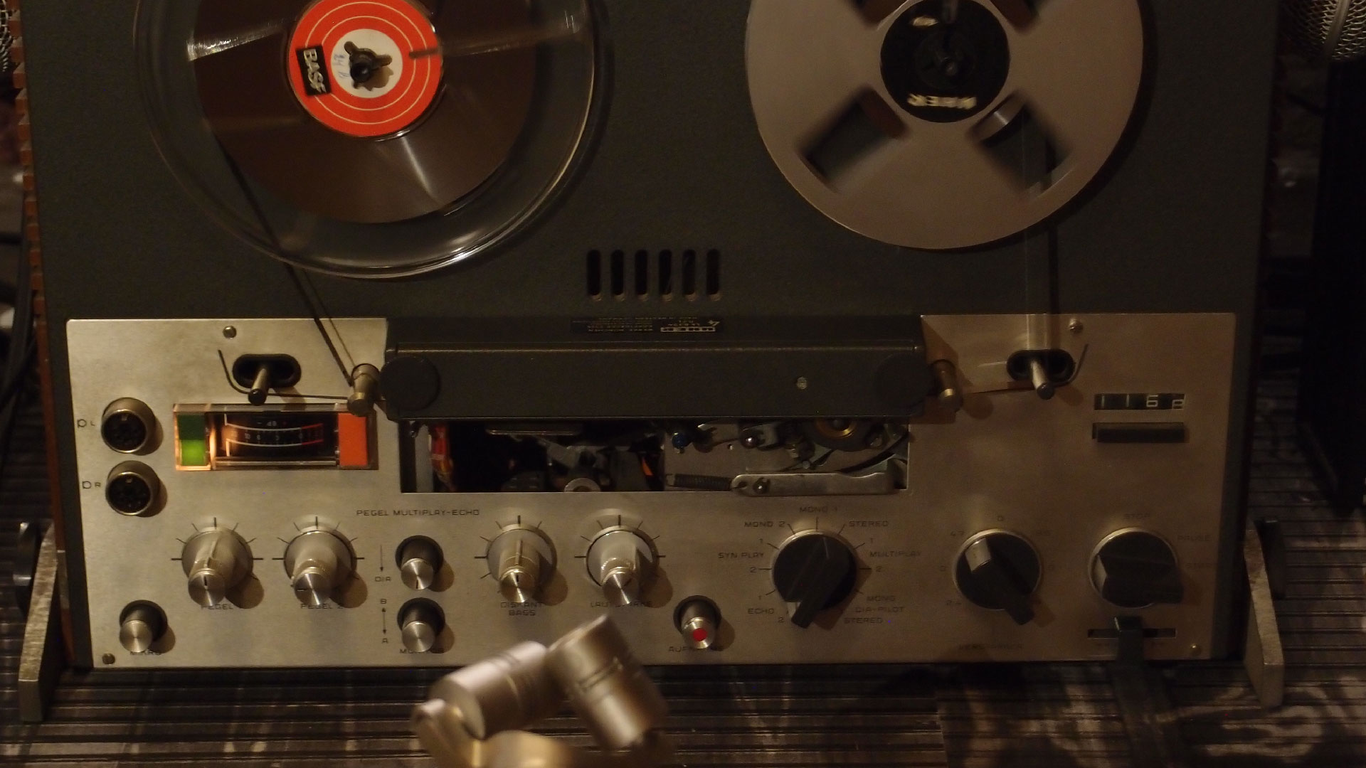 2024-02-20 abspielen Ame Zek's 'Unfinished sense of time' (Tape Mix und Tape Echo Mix 2) (Tape 9)